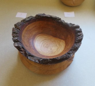 This natural edged oak bowl won a commended certificate for Geoff Christie